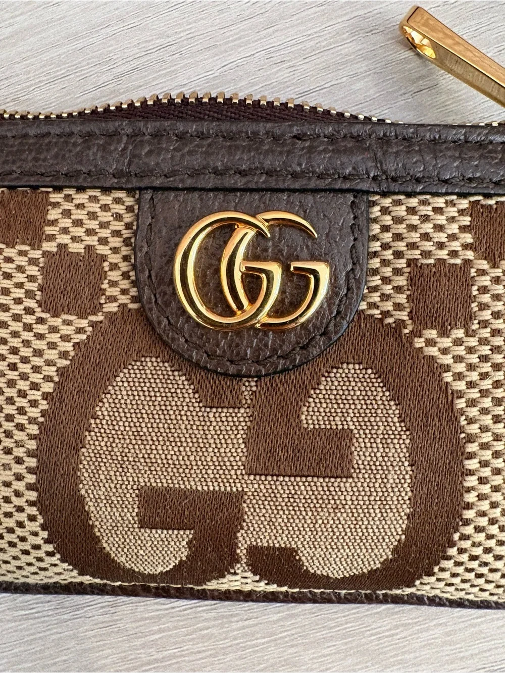 Gucci excellent barely